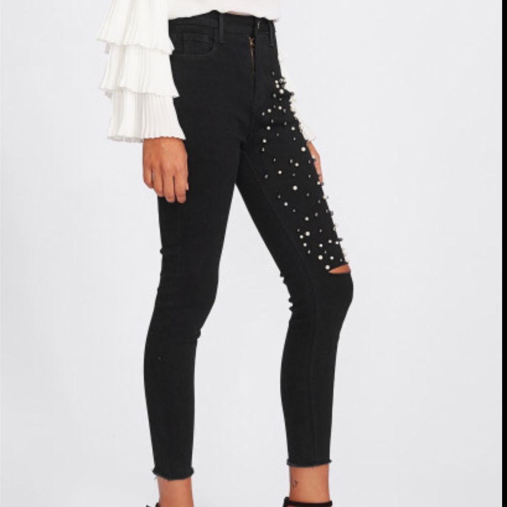 đBlack raw edge Capri jeans w/pearl thigh detail - Picture 6 of 8